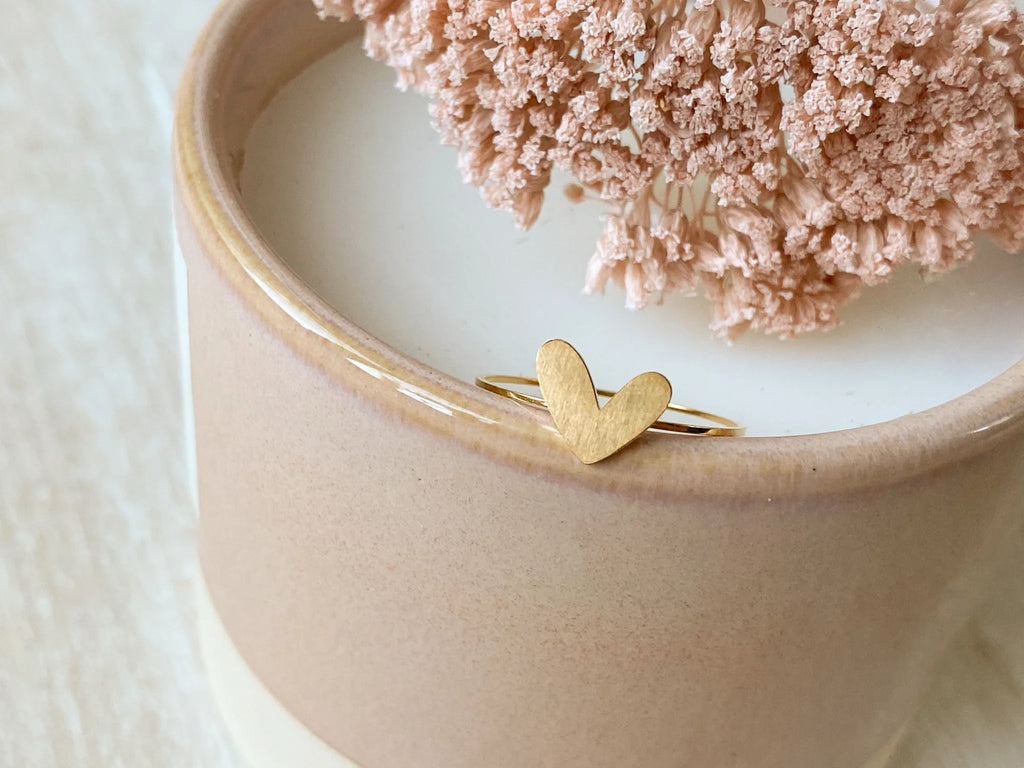 gold agaveh girl je taime ring