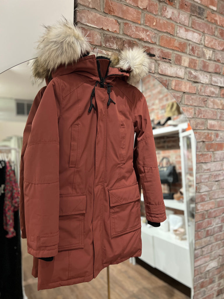 Aritzia tna sales bancroft parka